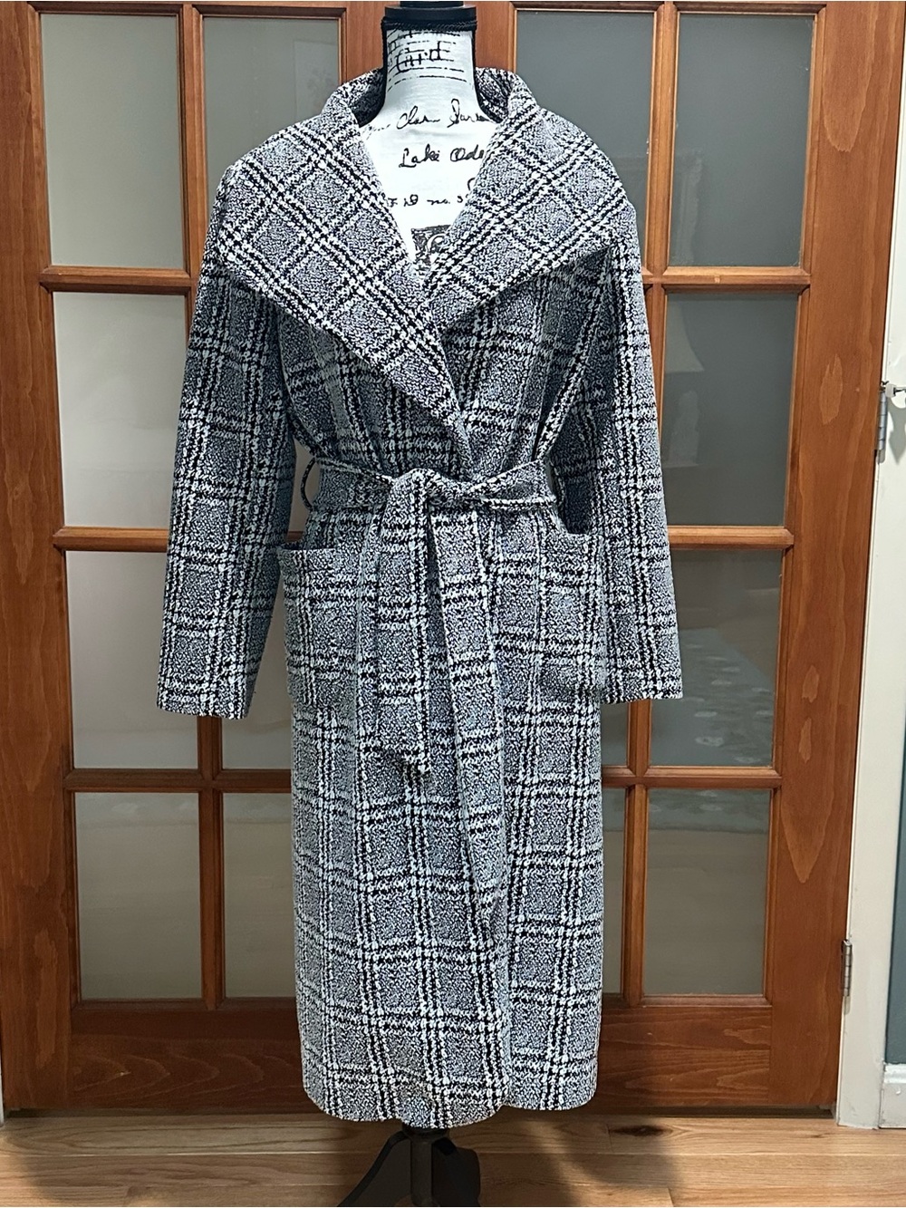 Shinestar Black & Gray Plaid Long Coat with Shawl Collar (Sz. L)